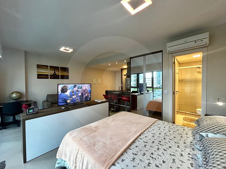 Estudio Completo en la Orilla