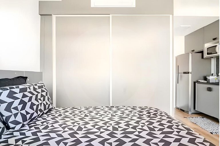 Studio ótima localização em SP/3min metro Brooklin