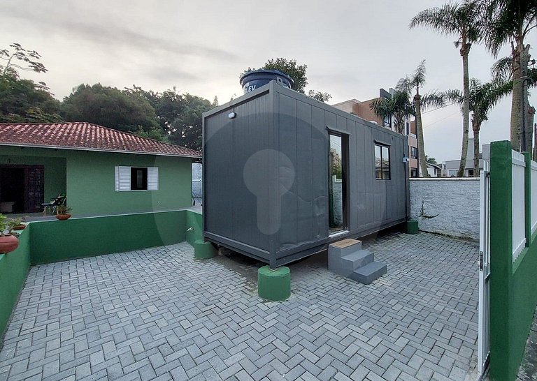 Loft Container Clarice | Perto da Praia Brava | 2 hóspedes
